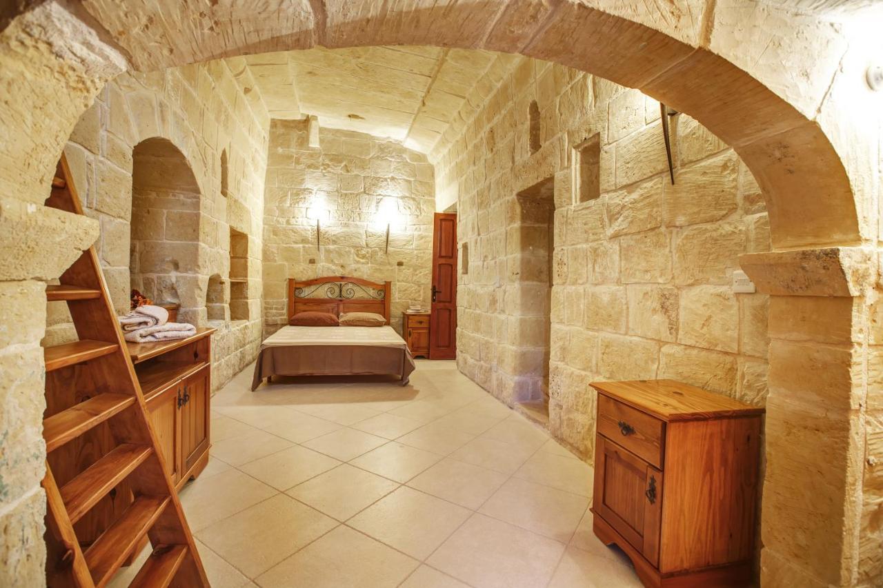 5 Bedroom With Private Pool & Views Nyaraló *